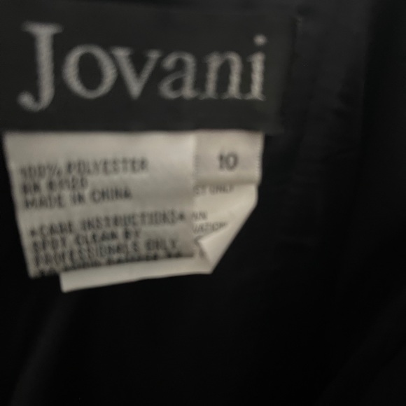 Beautiful Gown - Picture 5 of 5